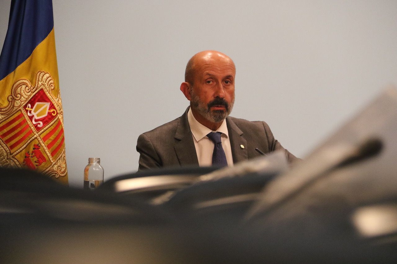 El ministre de Salut, Joan Martínez Benazet, durant la compareixença d'aquest divendres.