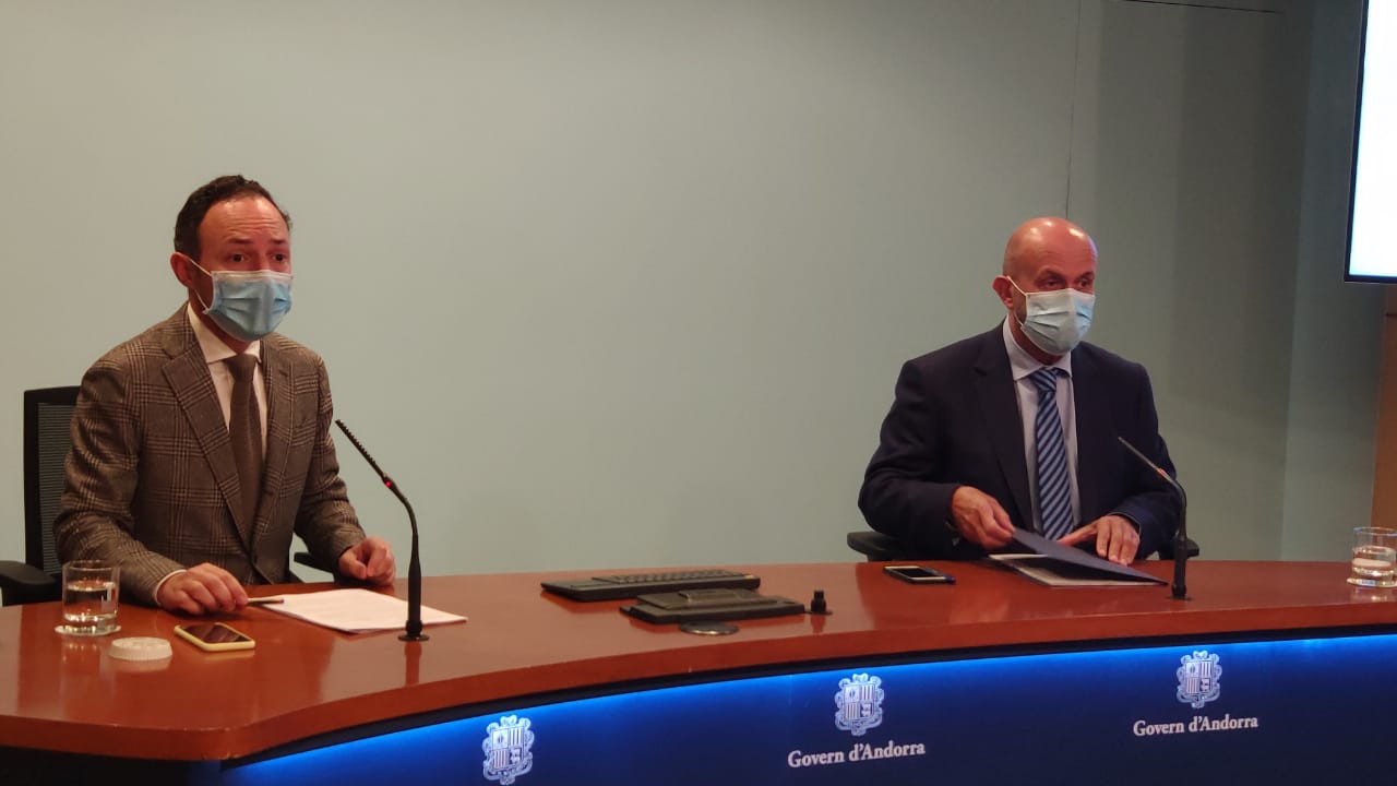 Espot i Benazet, durant la roda de premsa.