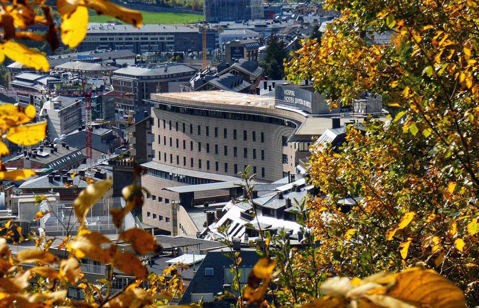 La pressió hospitalària s'ha reduït, però malauradament en part ha estat per un parell de defuncions.