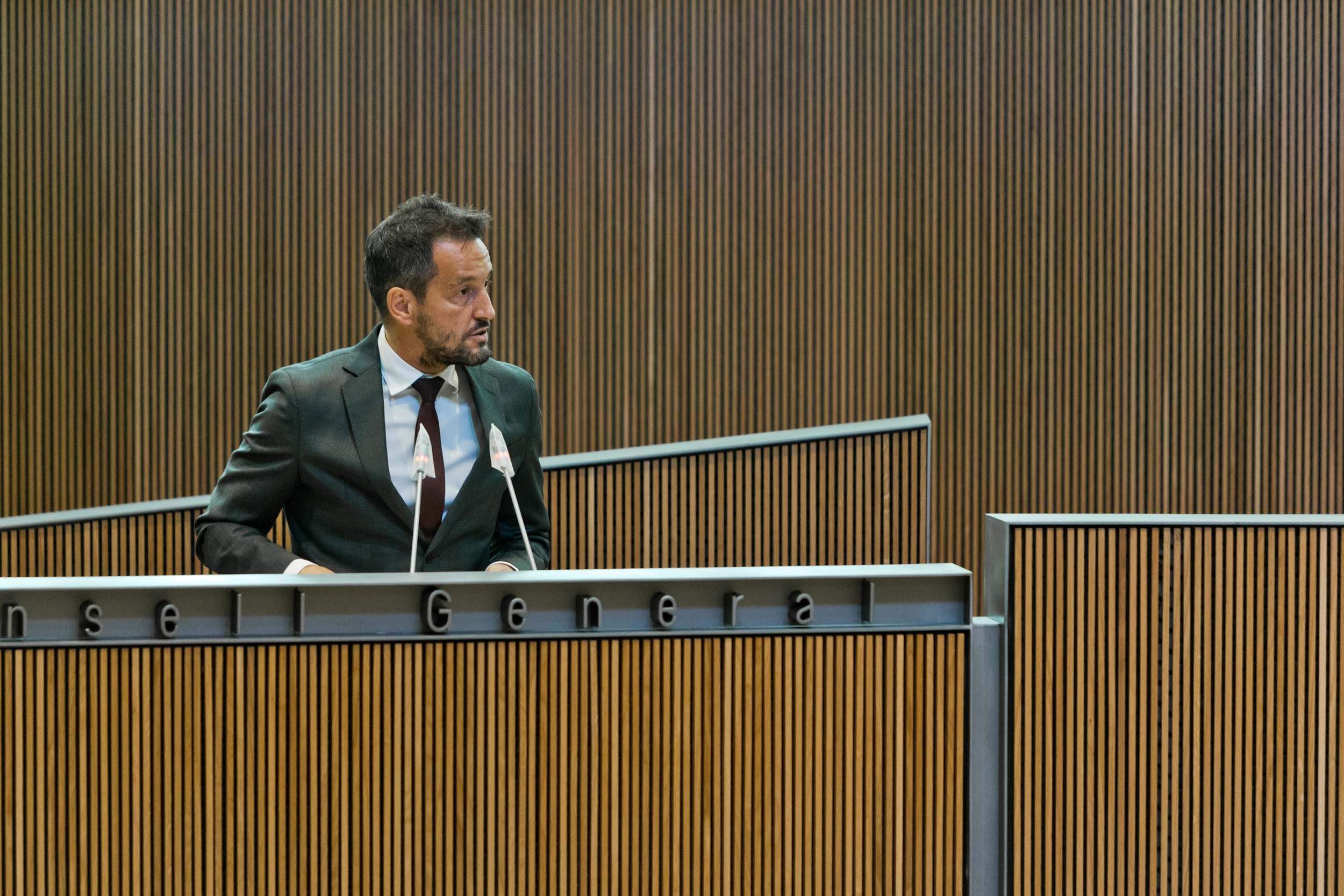 El president del grup parlamentari socialdemòcrata, Pere López