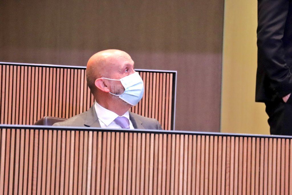 El ministre Benazet, al ple del Consell General.