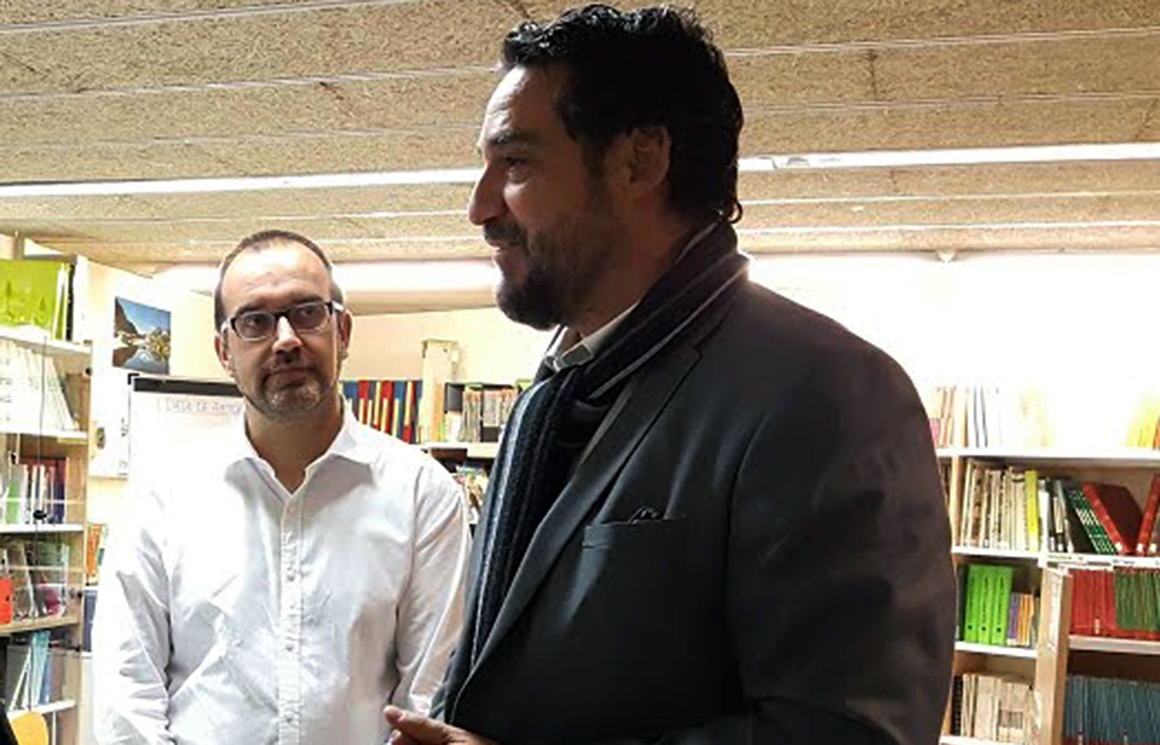 Bruno Bartolomé, a la dreta, deixa temporalment el ministeri d'Educació.