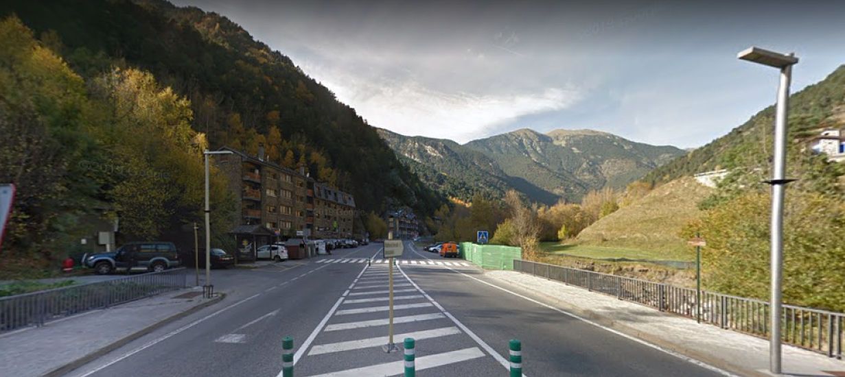 La general 3 al seu pas per Sornàs.