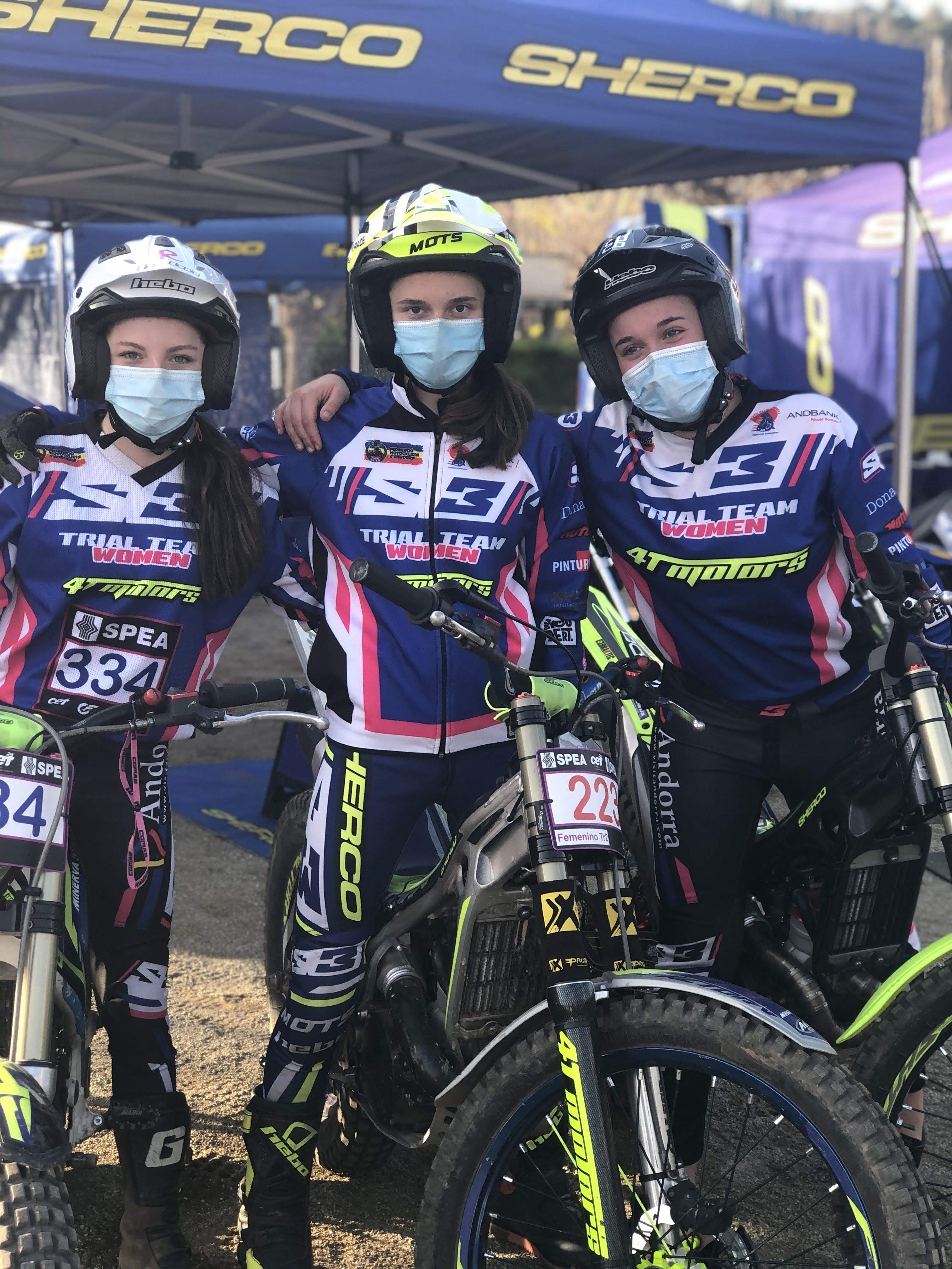 Les tres pilots andorranes a Cal Rosal.