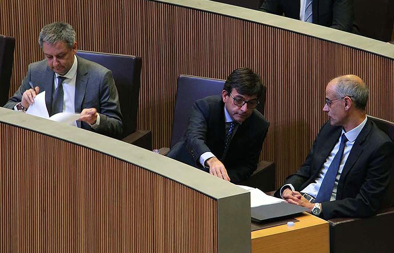 Gilbert Saboya, Jordi Cinca i Toni Martí en una sessió al Consell General. Gilbert Saboya, Jordi Cinca i Toni Martí en una sessió al Consell General.