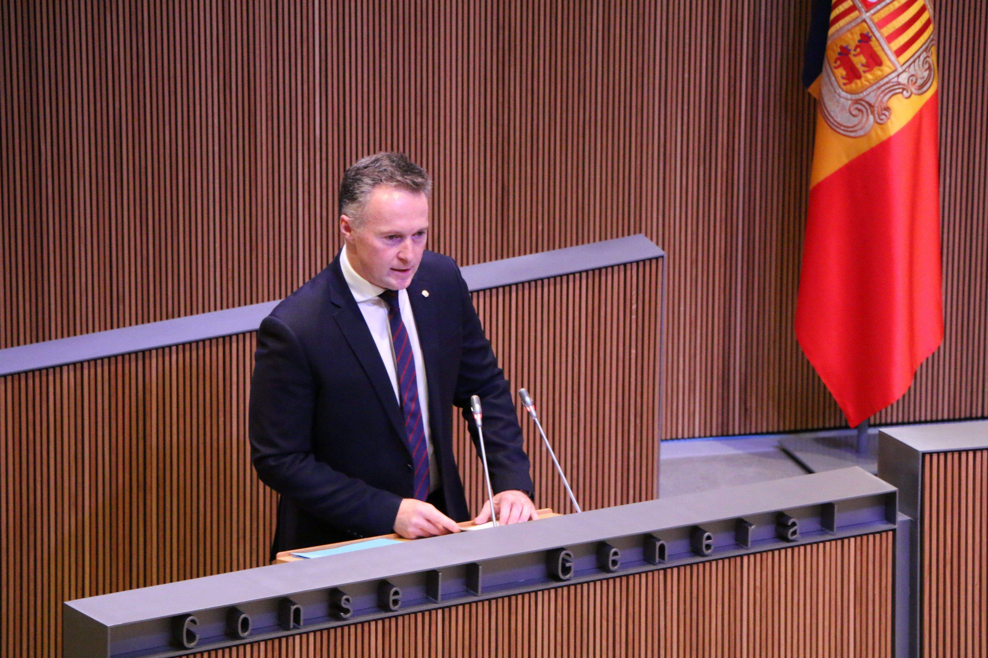 El president del grup parlamentari liberal, Ferran Costa durant la seva intervenció d'aquest dijous.