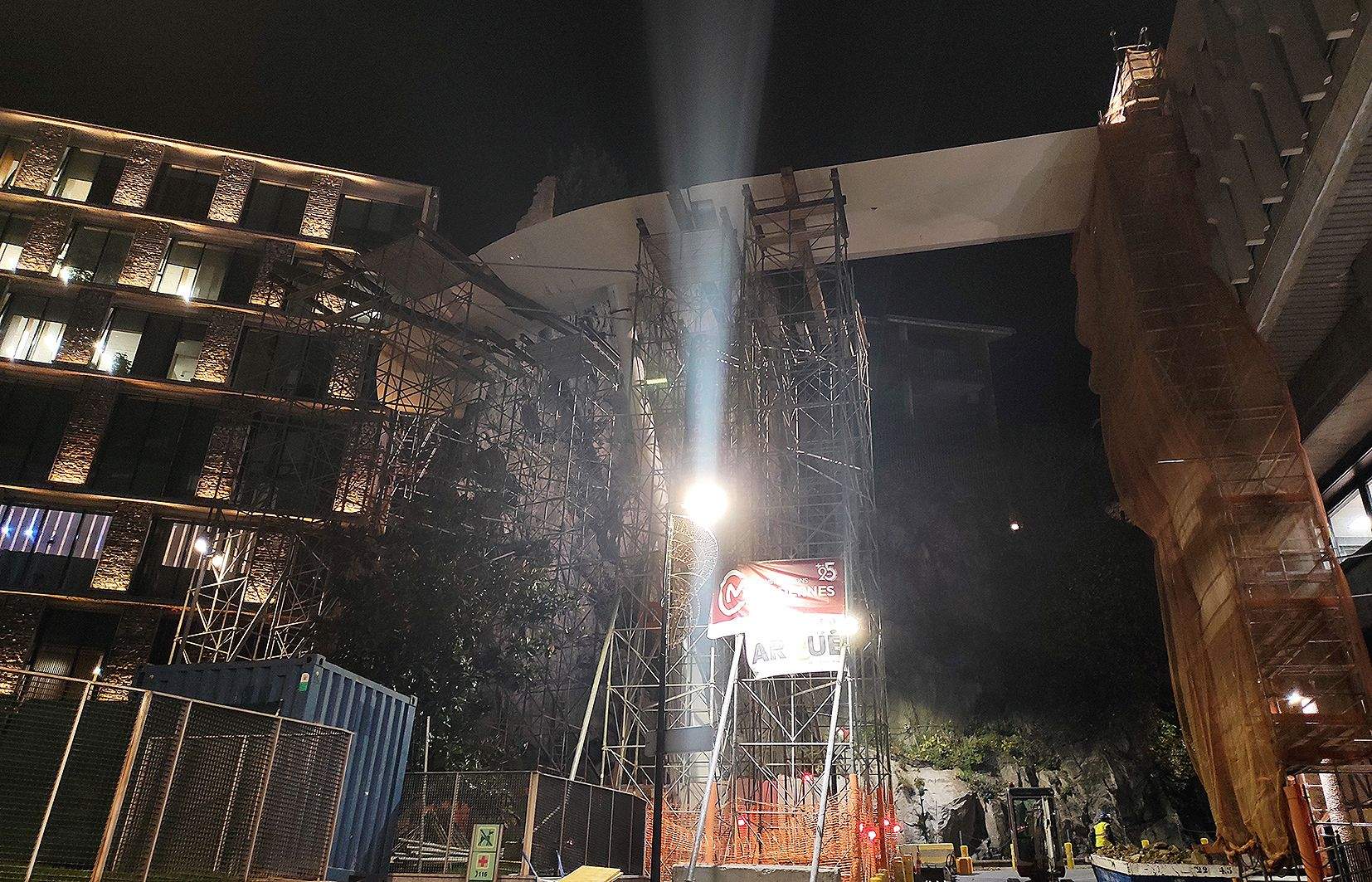 La plataforma ja es veu en tota la seva extensió.