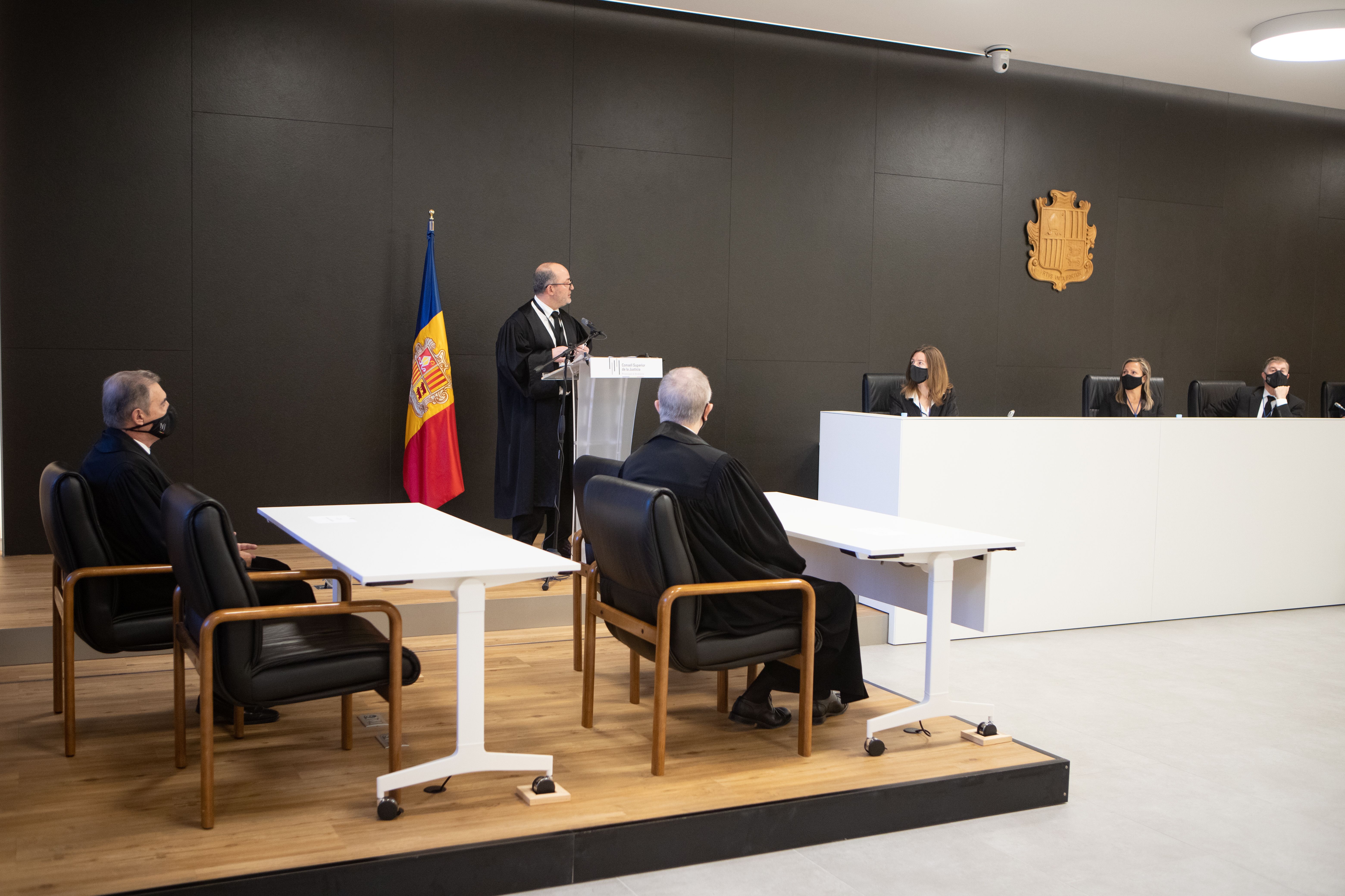 El fiscal general, Alfons Alberca, durant el seu discurs.