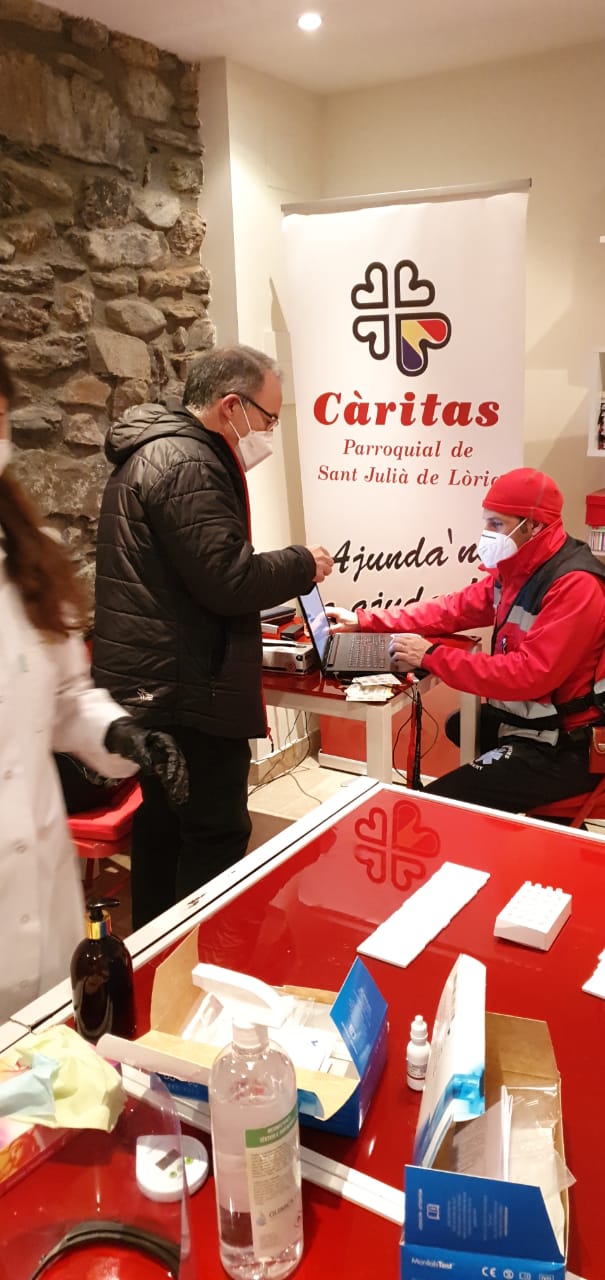 Els participants han hagut de passar un test d'antígens.