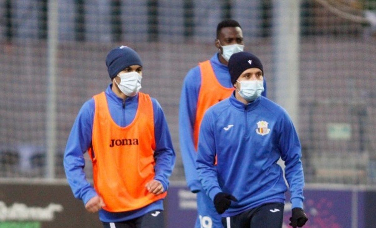 Jugadors de l'FC Santa Coloma en un entrenament.