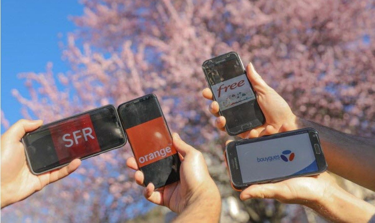 Telèfons mòbils de les quatre operadores franceses.