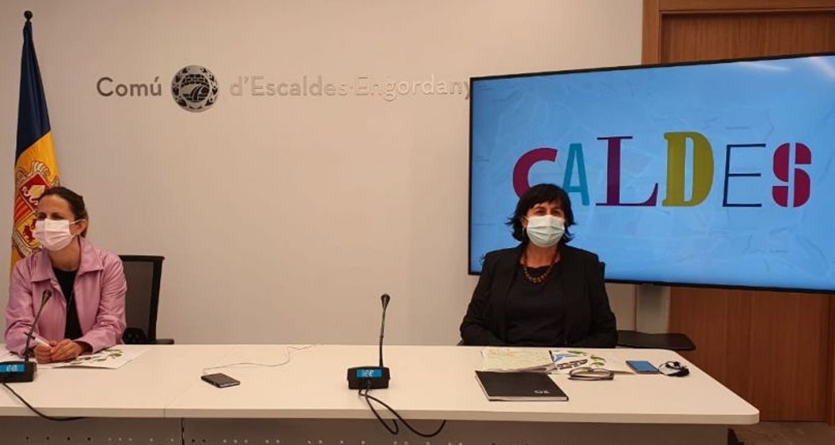 LA CÒNSOL MAJOR D'ESCALDES-ENGORDANY, ROSA GILI I LA RESPONSABLE DEL PROJECTE, MONTSE MARTELL