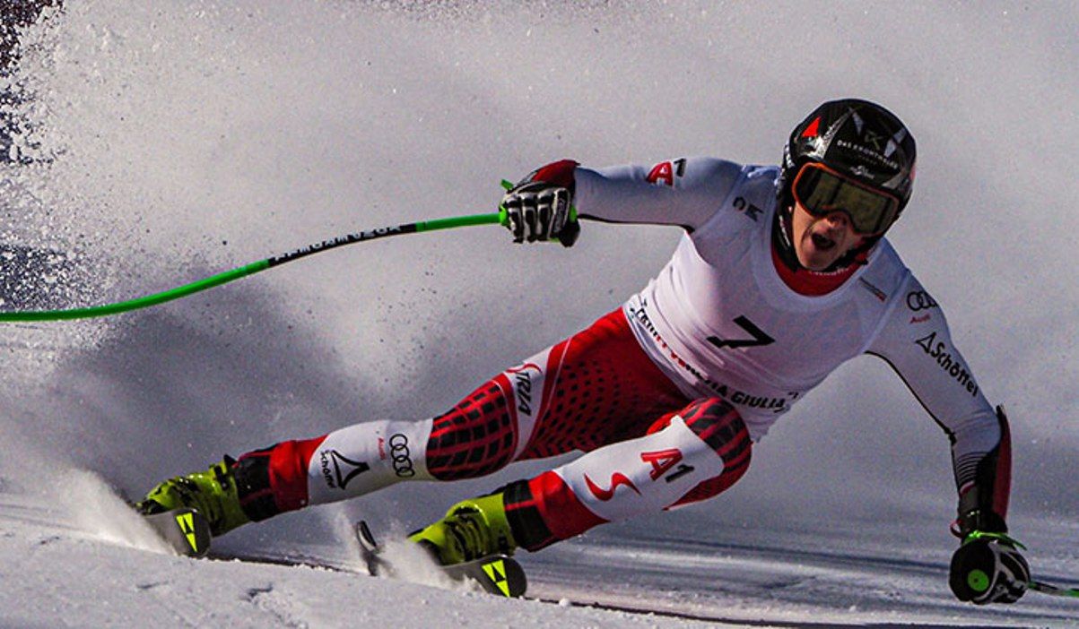 El guanyador, Raphael Haaser durant la prova.