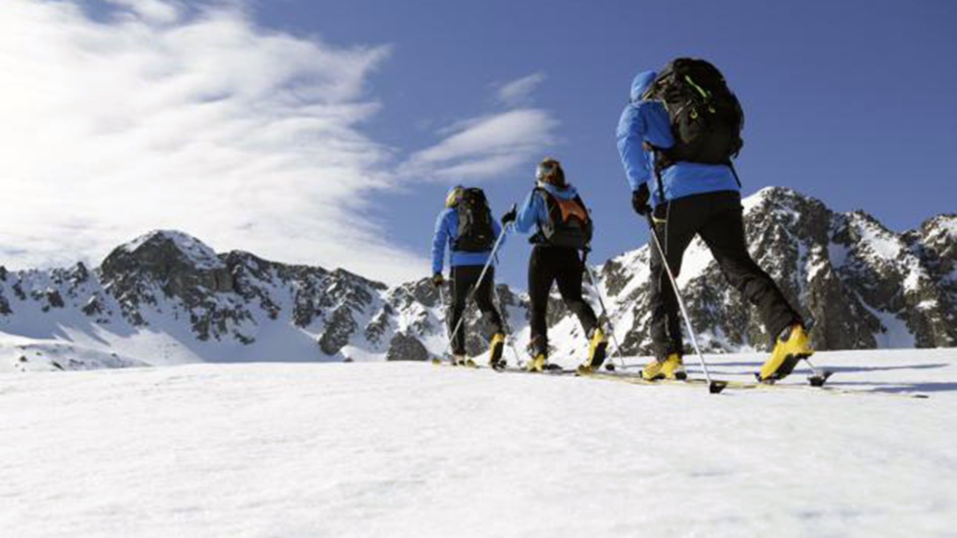 Tres practicants d'esquí de muntanya a Grandvalira en una imatge d'arxiu. Tres practicants d'esquí de muntanya a Grandvalira en una imatge d'arxiu.