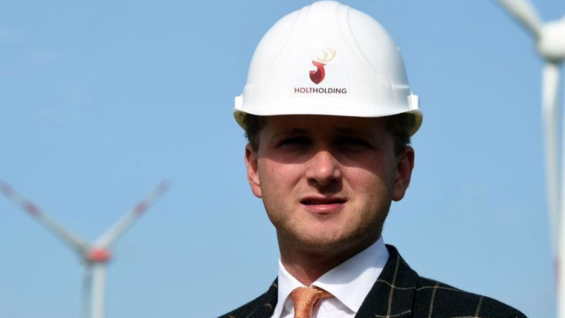 Hendrik Holt quan se les donava de promotor de l'energia eòlica. Hendrik Holt quan se les donava de promotor de l'energia eòlica.