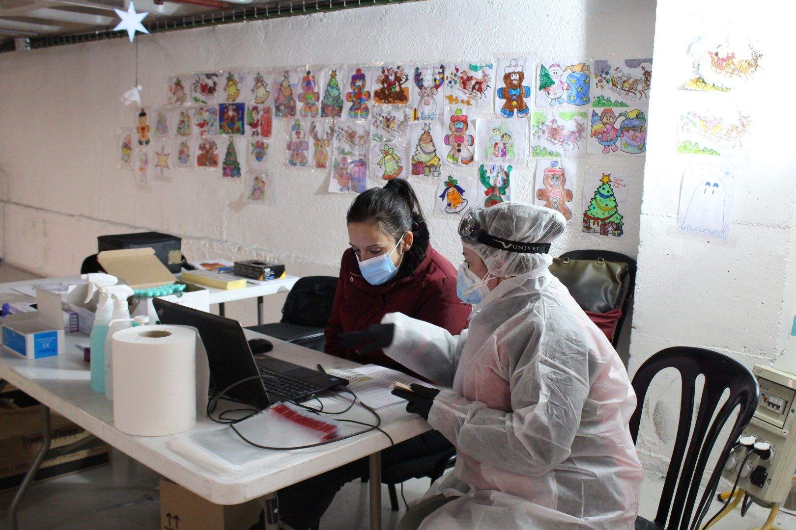 La decoració nadalenca ja llueix a l'stop lab.