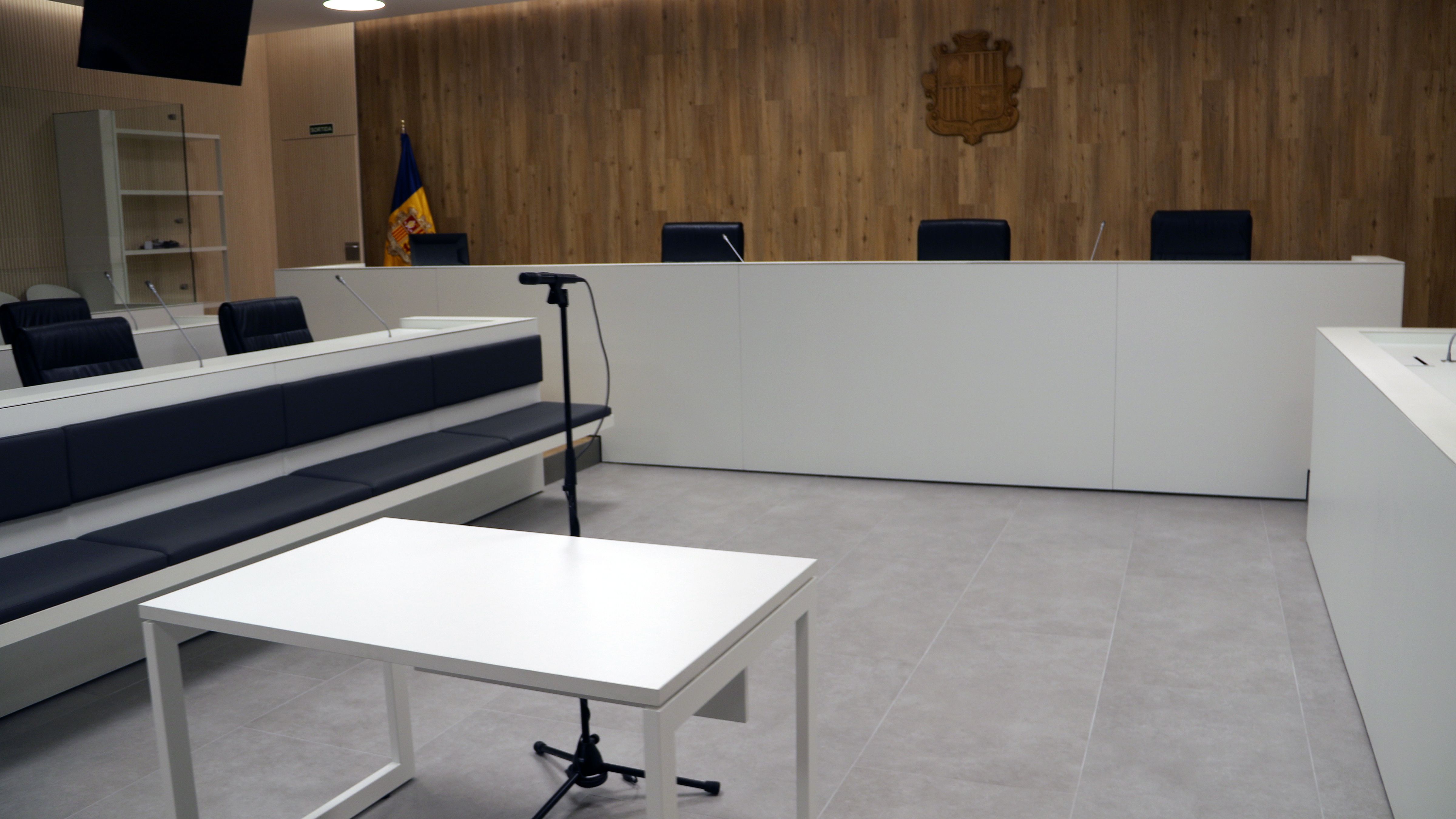 Una de les sales de vistes de la nova Seu de la Justícia.