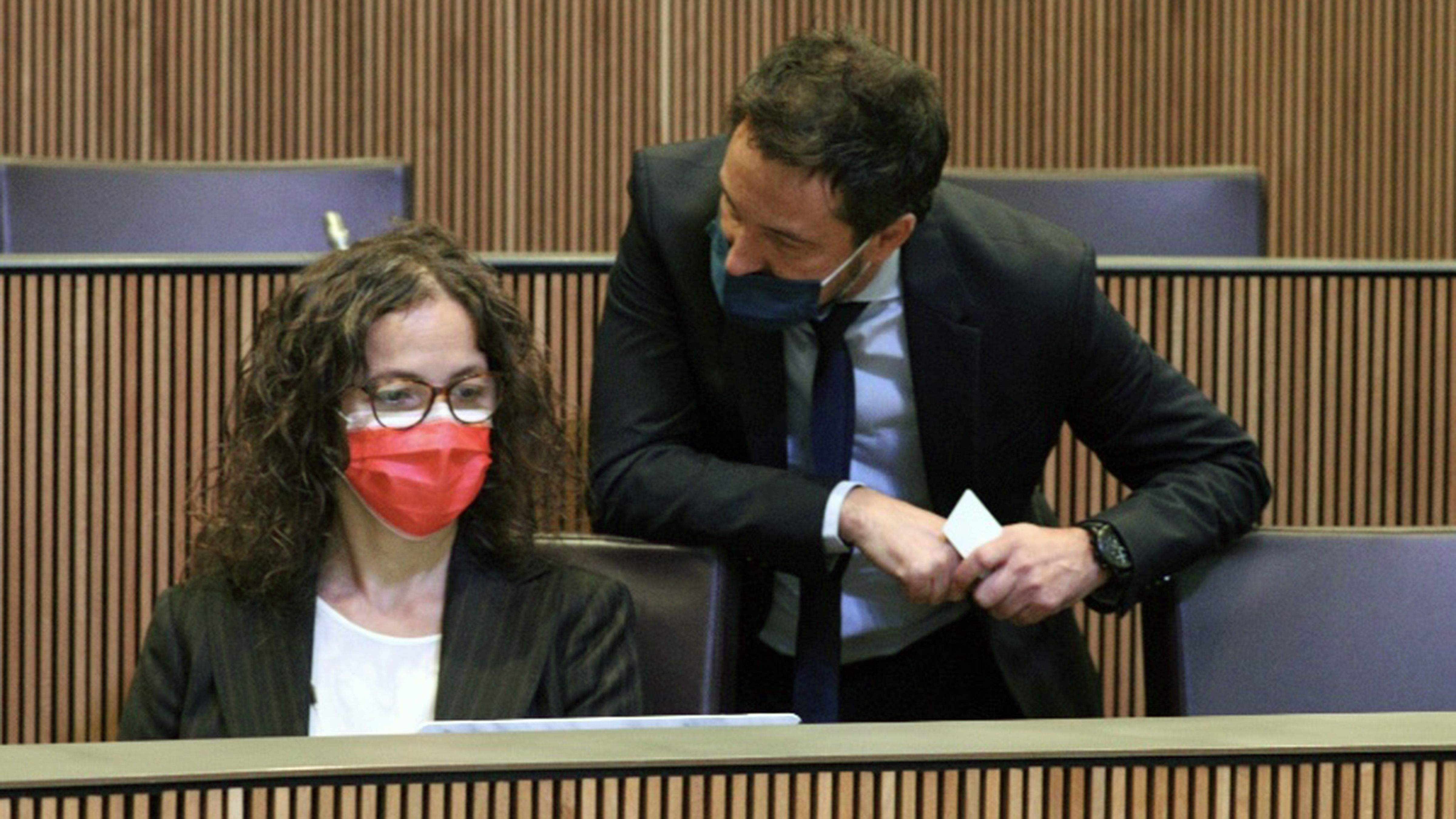 Judith Salazar i Pere López al Consell General.