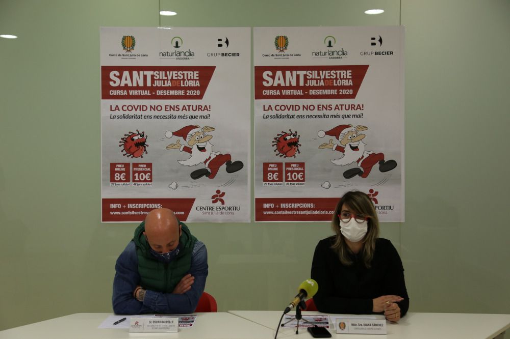 El sotsdirector de Sasectur, Òscar Balcells, i la consellera de Turisme i Esports, Diana Sánchez Acosta, durant la presentació.