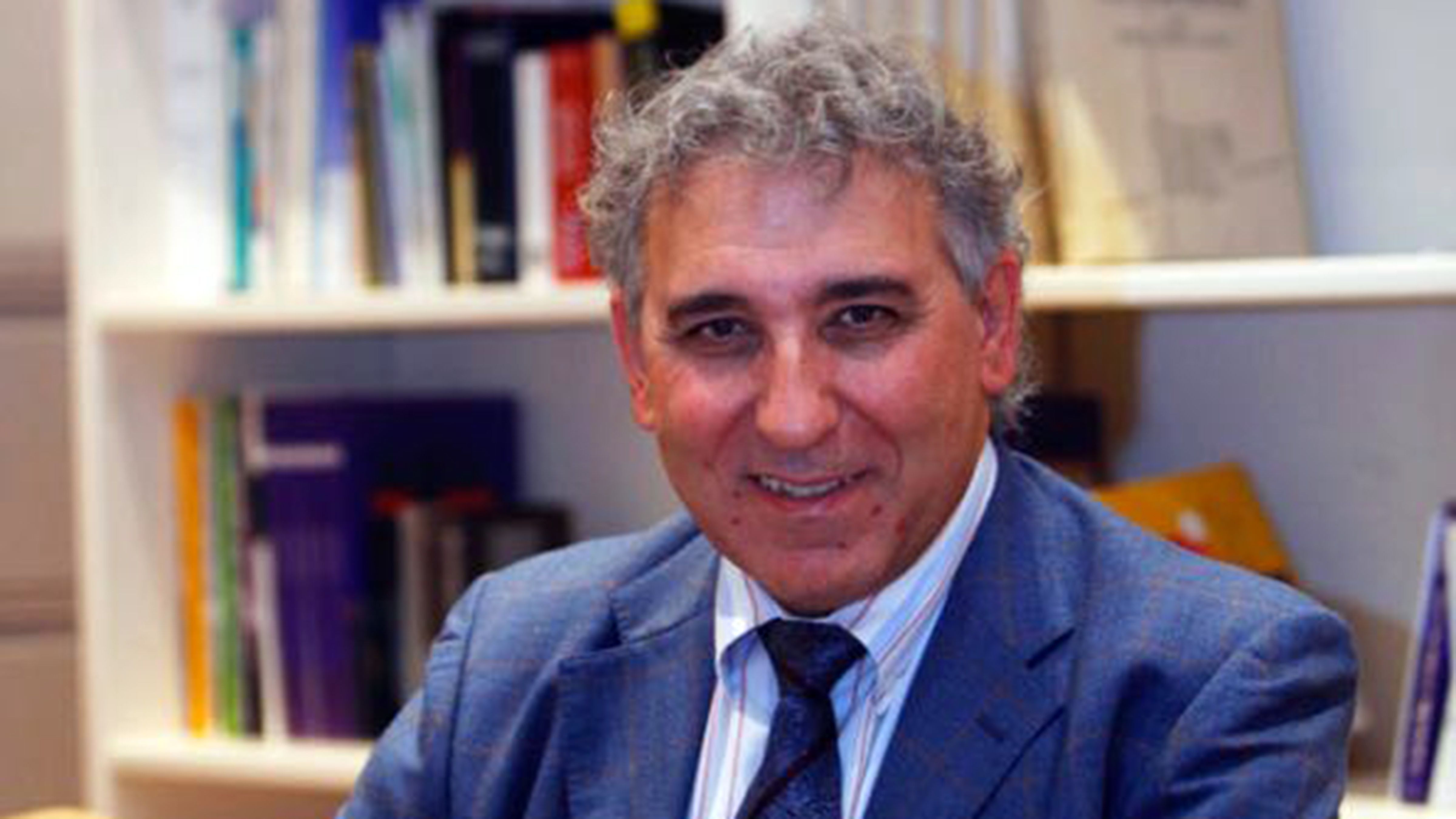 Jordi Galobardas continua com a president de l'AGIA.