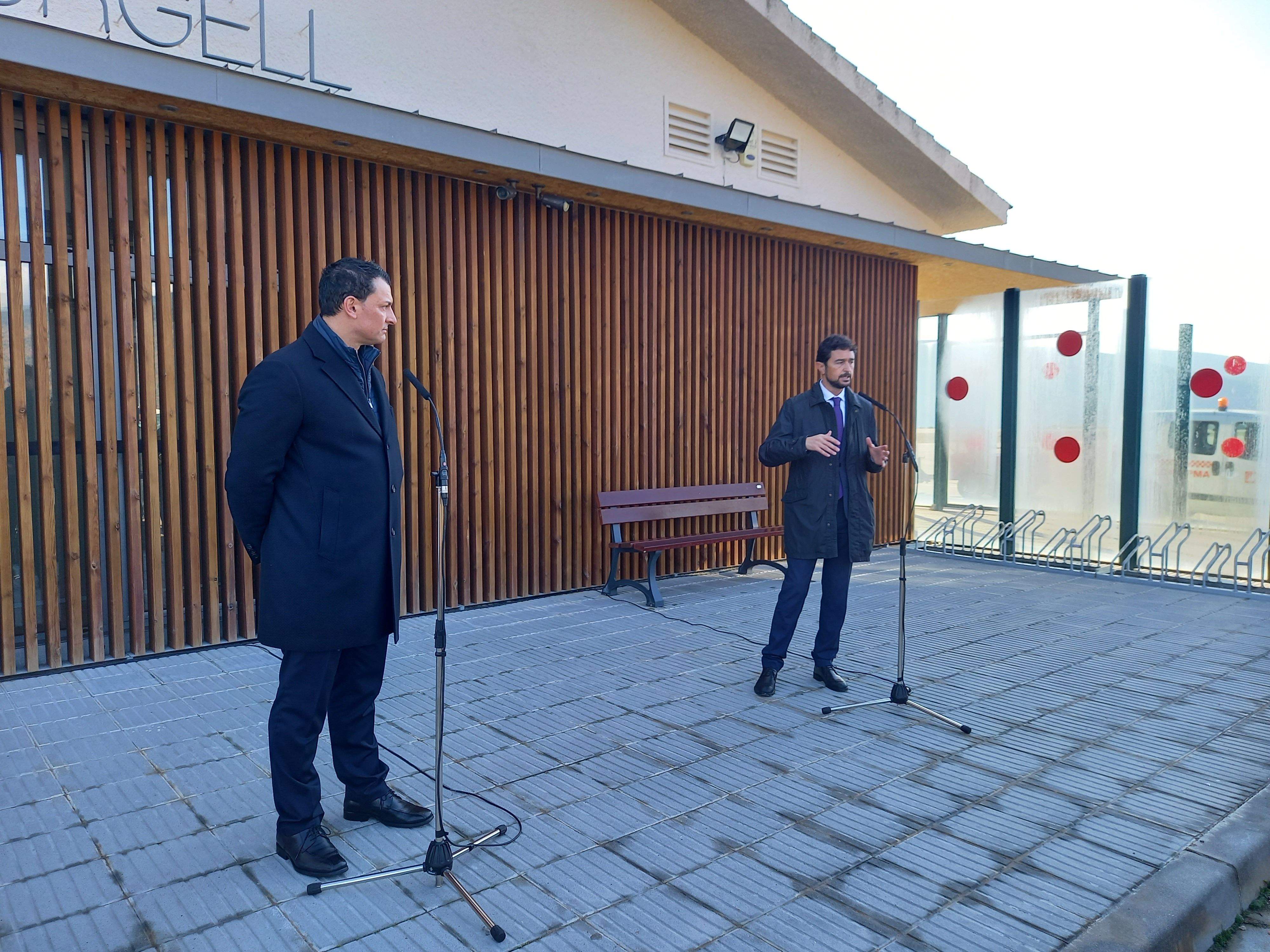 Calvet, durant els parlaments posteriors a la signatura del conveni per l'aeroport Andorra-la Seu.a