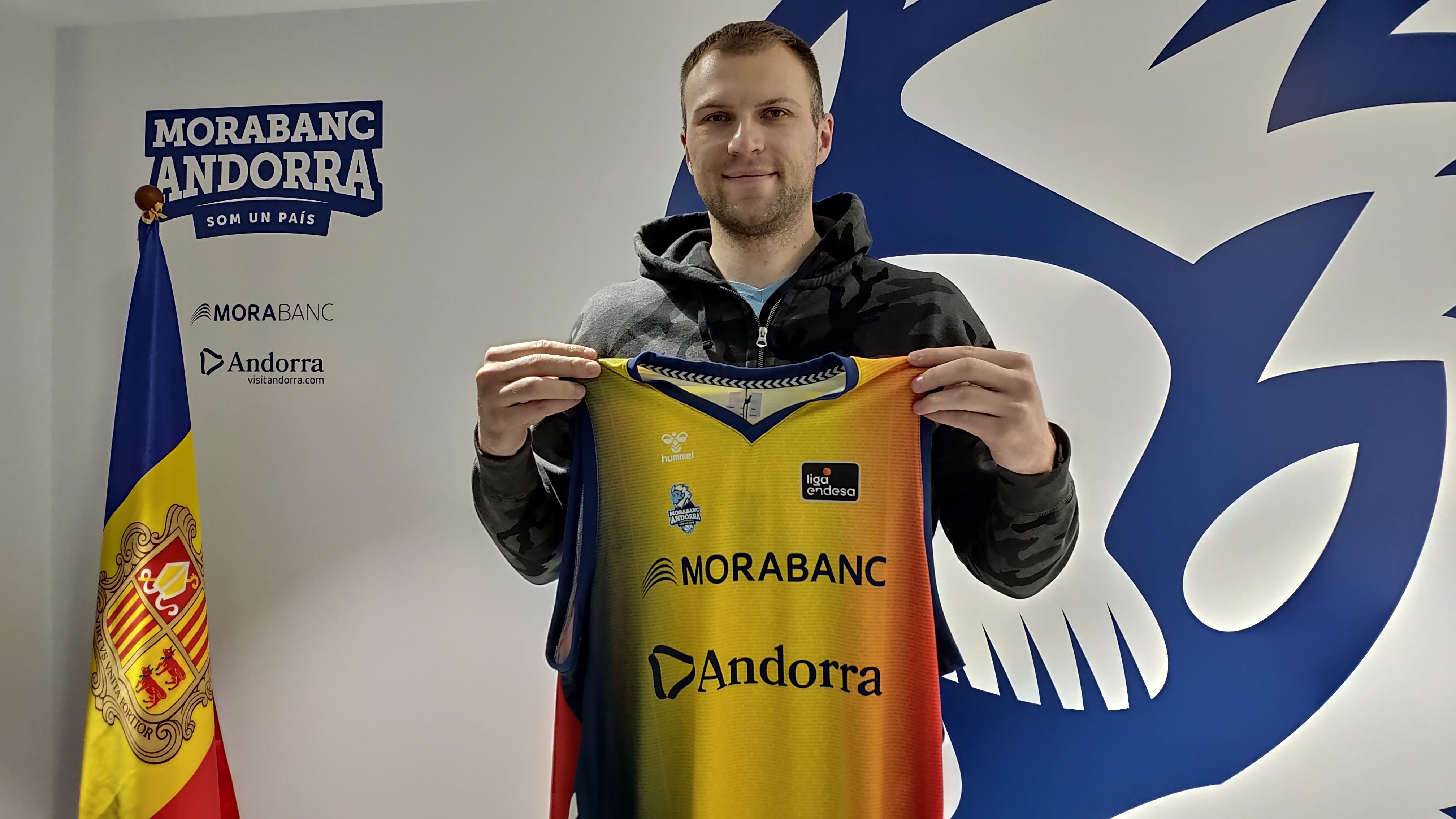 Artsiom Parakhouski, amb la samarreta del MoraBanc Andorra.