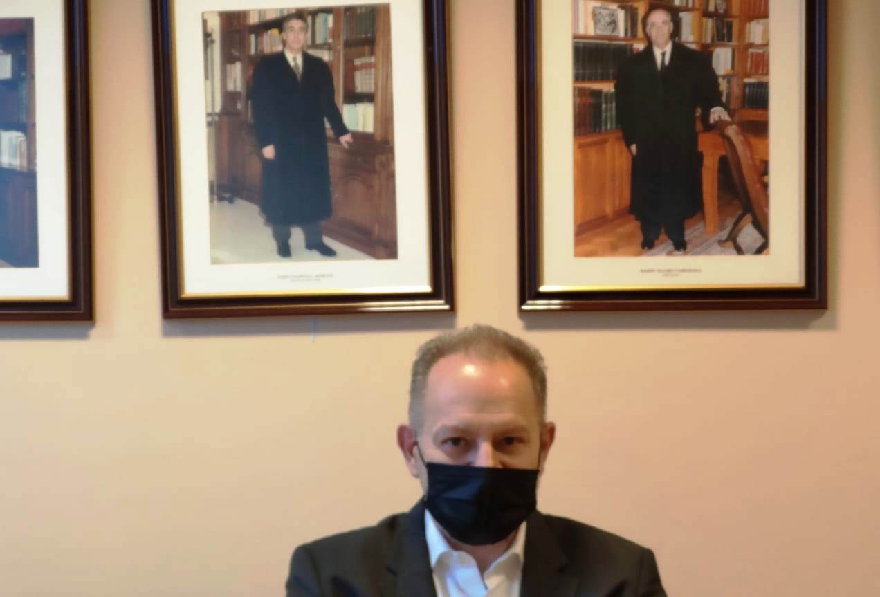 Xavier Sopena, abans de l'entrevista a la seu del Col·legi d'Advocats.