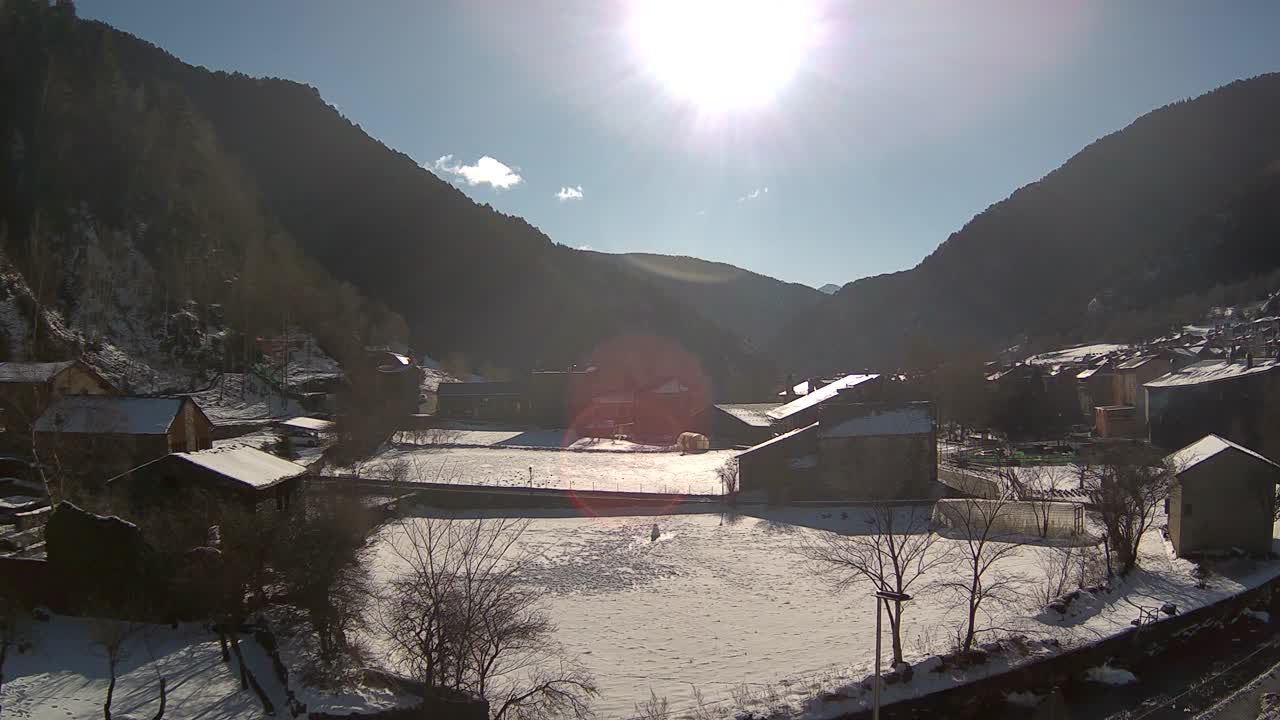 Imatge d'aquest matí des de l'estació de la xarxa CMI de Catalunya a La Cortinada