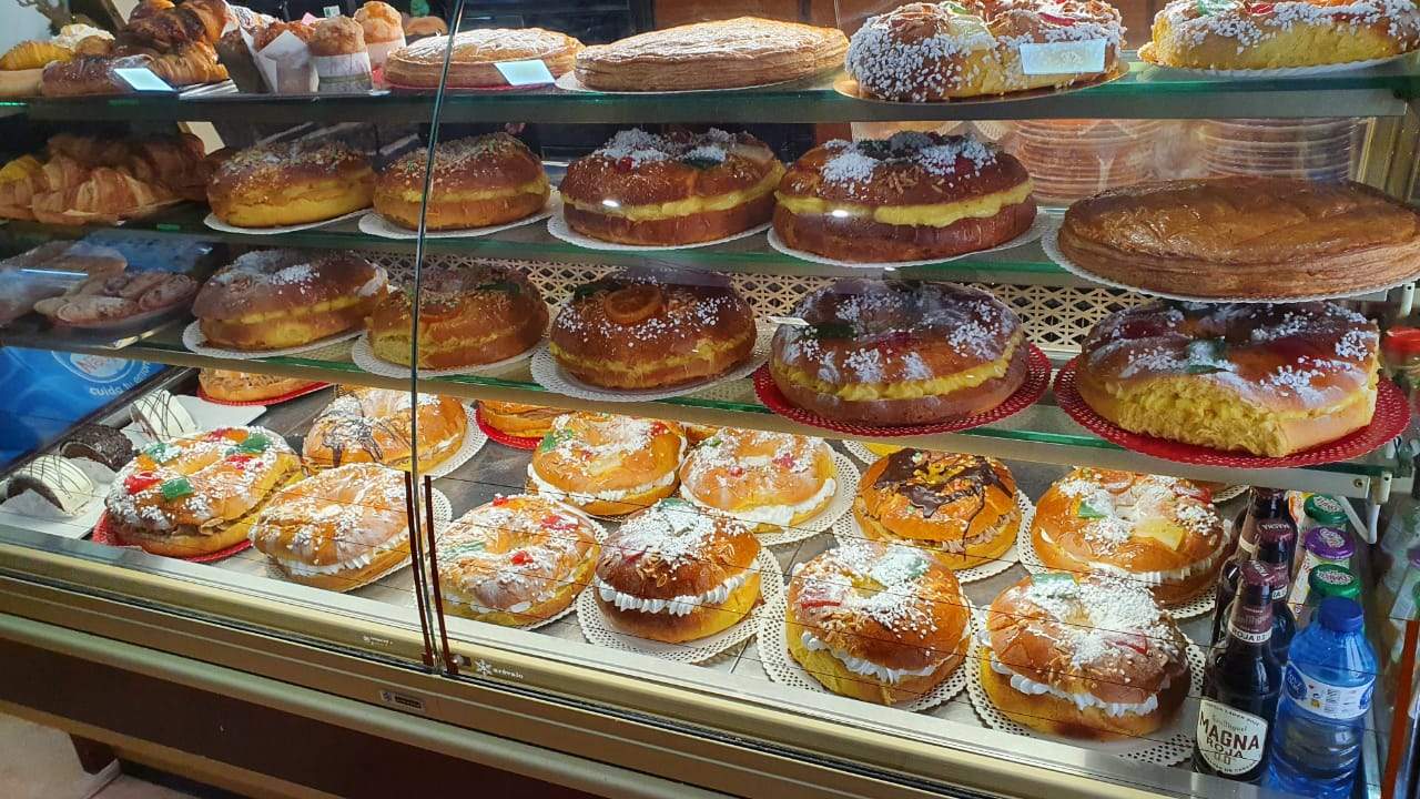 Aparador de la pastisseria El Tortell