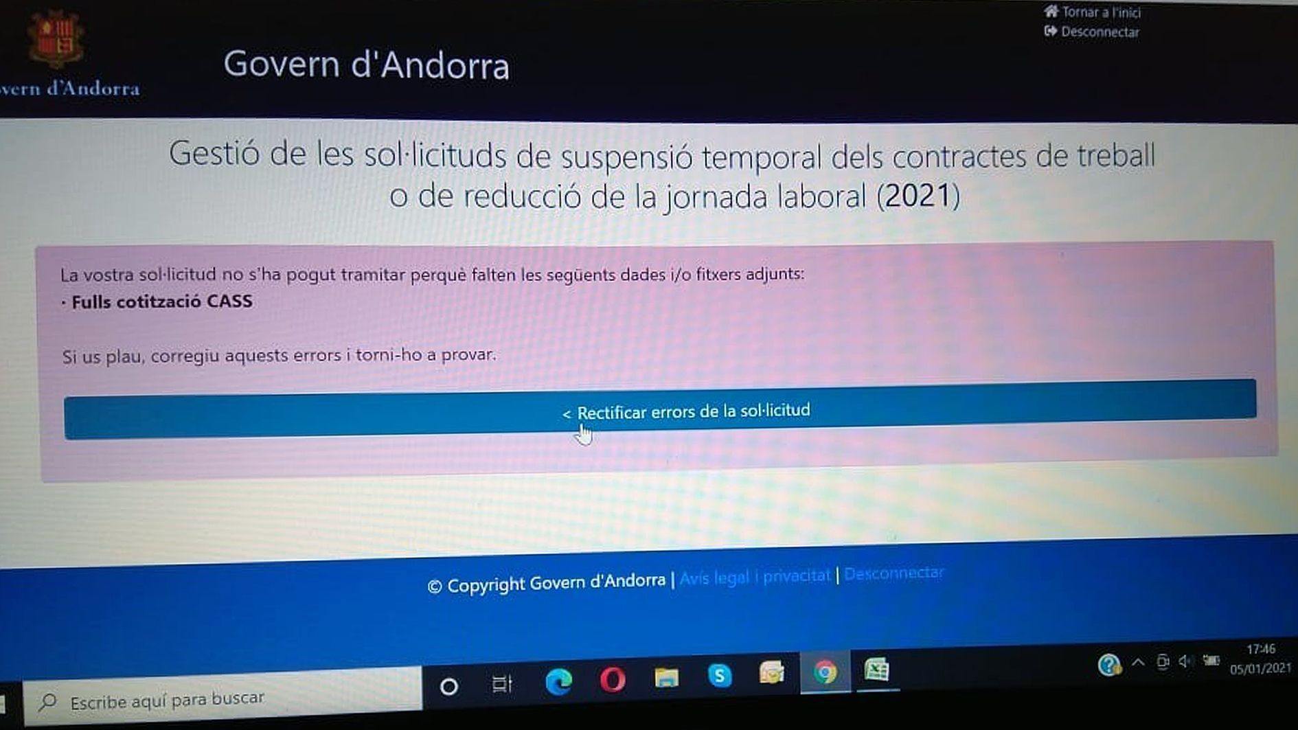 Alguns usuaris s'han 'encallat' en el moment d'haver d'adjuntar determinats documents.