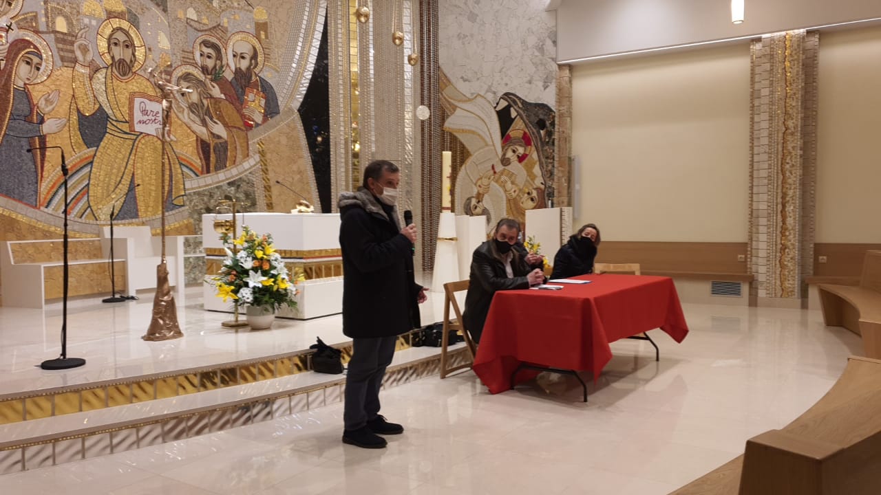 Josep Majoral durant la seva intervenció a l'assemblea de la Germandat de Sant Sebastià.