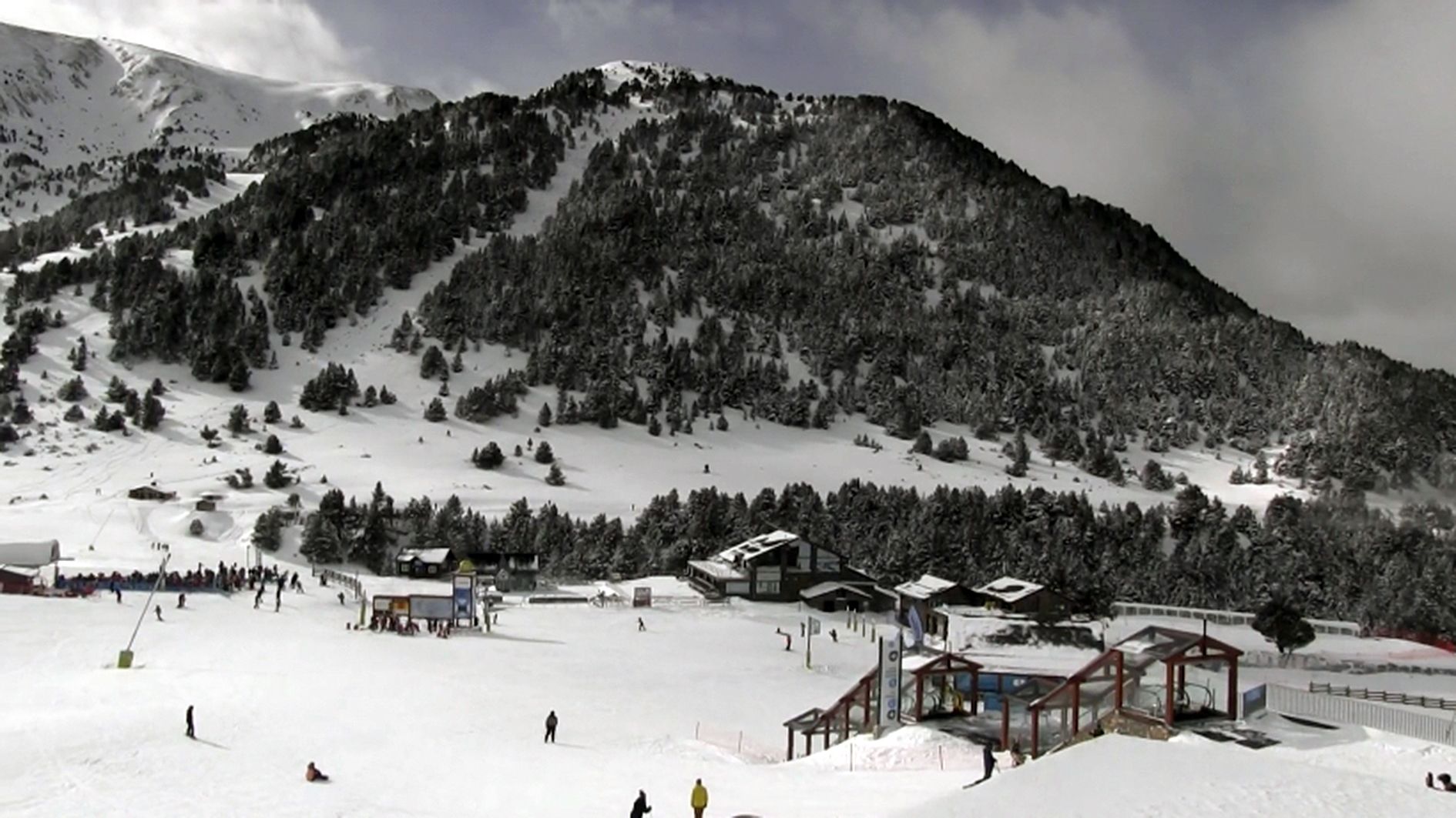 Imatge d'una estació del Principat.