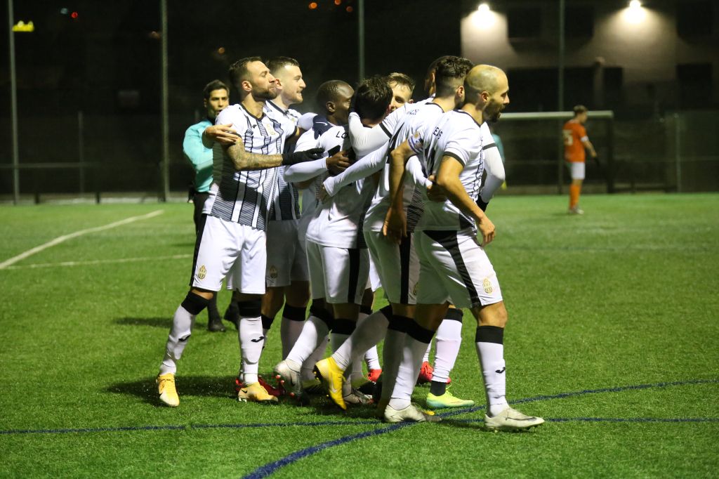 Els jugadors de l'Engordany celebren un gol.