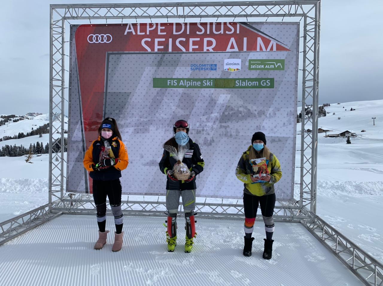 Carla Mijares al podi