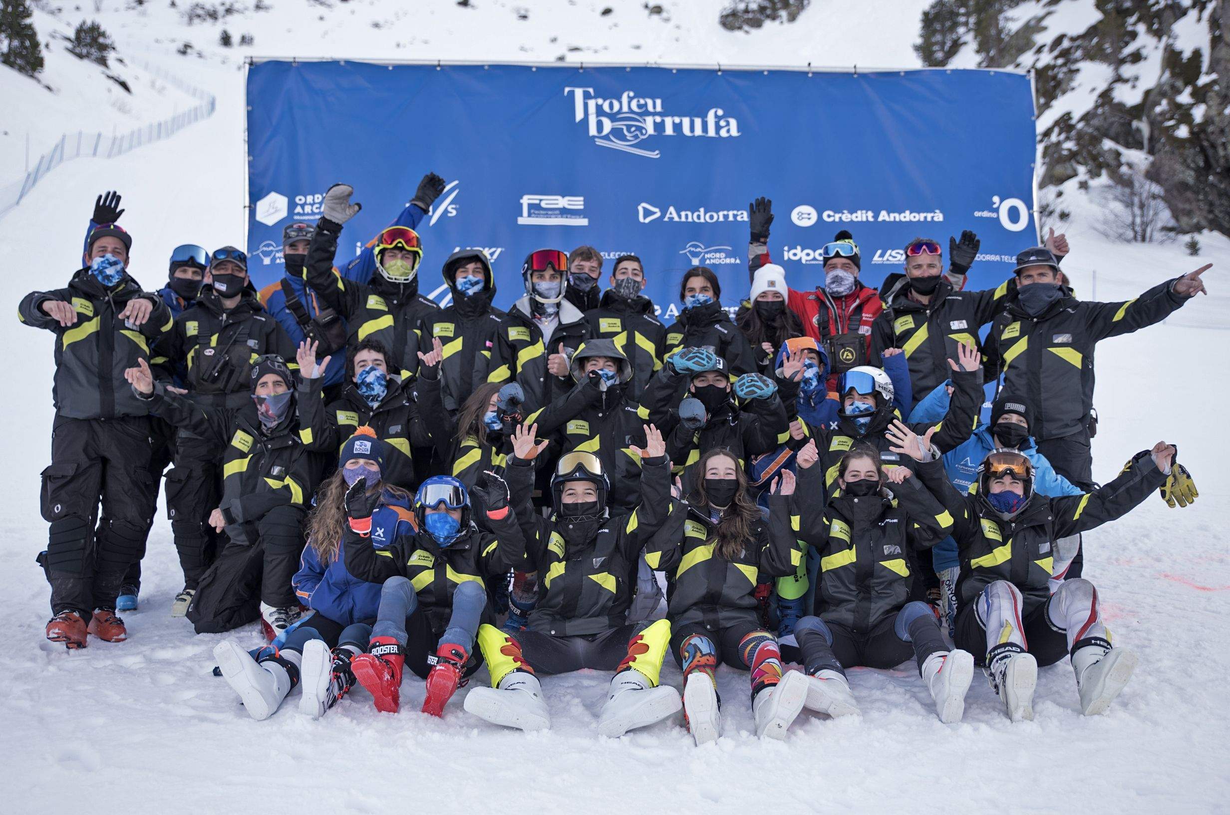 Foto de grup de la delegació andorrana que ha participat al Borrufa.