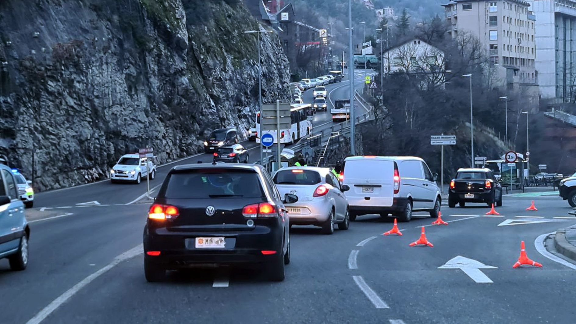 Un dels controls aquest matí a l'accés nord d'Escaldes.