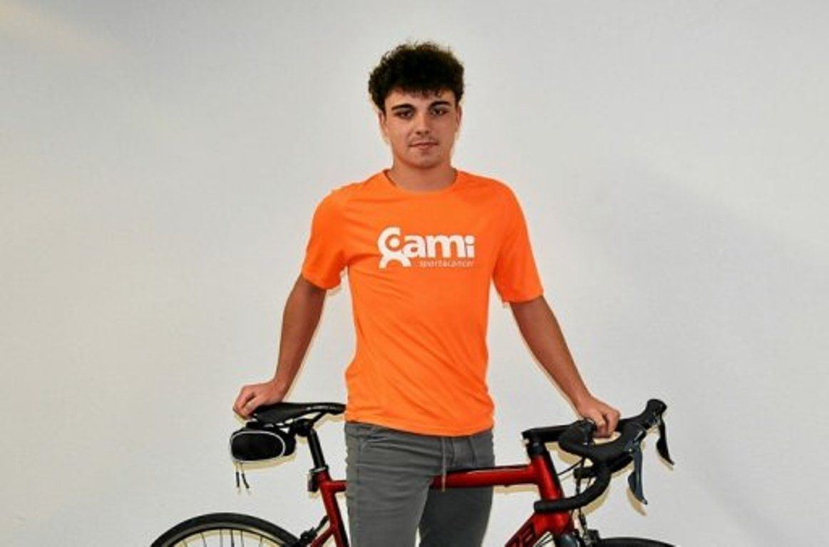 Paul Guillas amb la seva bicicleta.