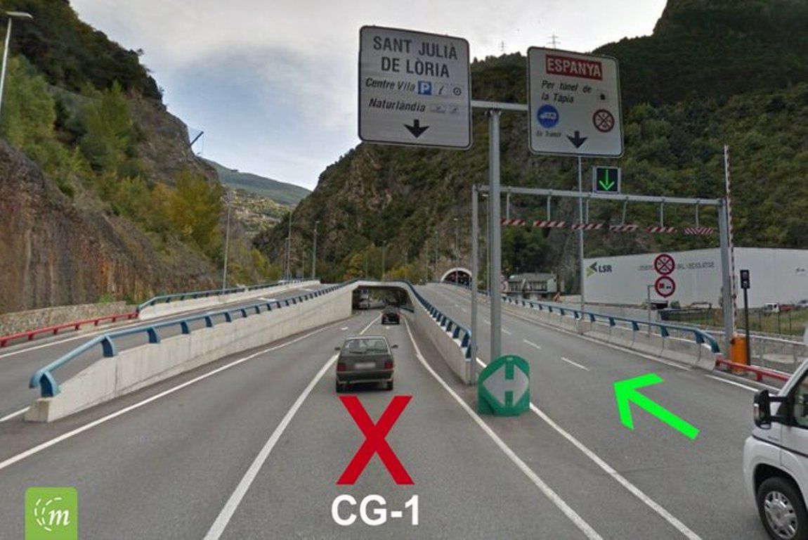 L'entrada a Sant Julià s'haurà de fer pel túnel. L'entrada a Sant Julià s'haurà de fer pel túnel.