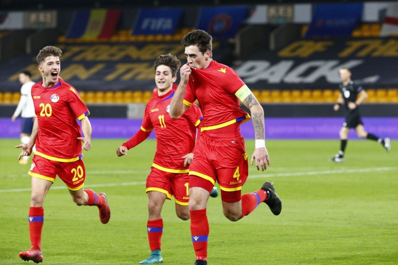 Cristian Garcia, celebrant un gol amb la tricolor.