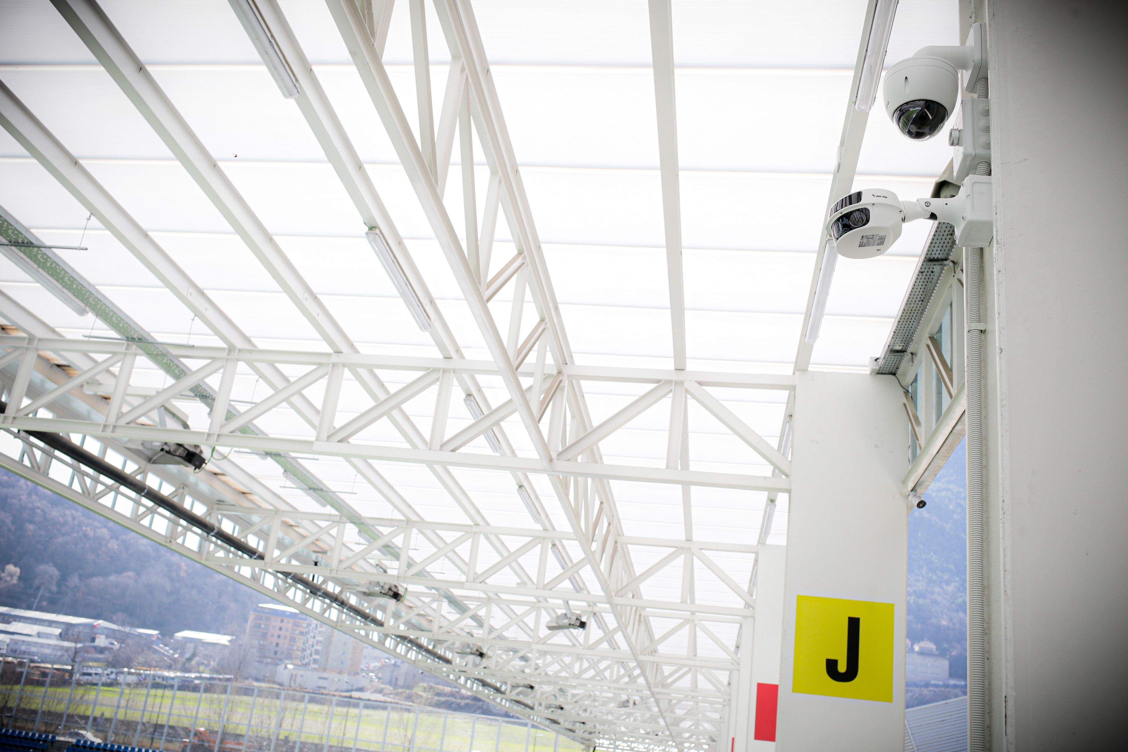 Les càmeres instal·lades a l'Estadi Nacional.