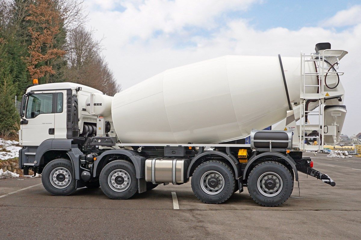 L'accident va tenir lloc amb un camió formigonera.