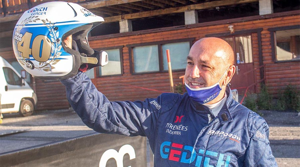 Gerard de la Casa commemora els seus quaranta anys de pilot.