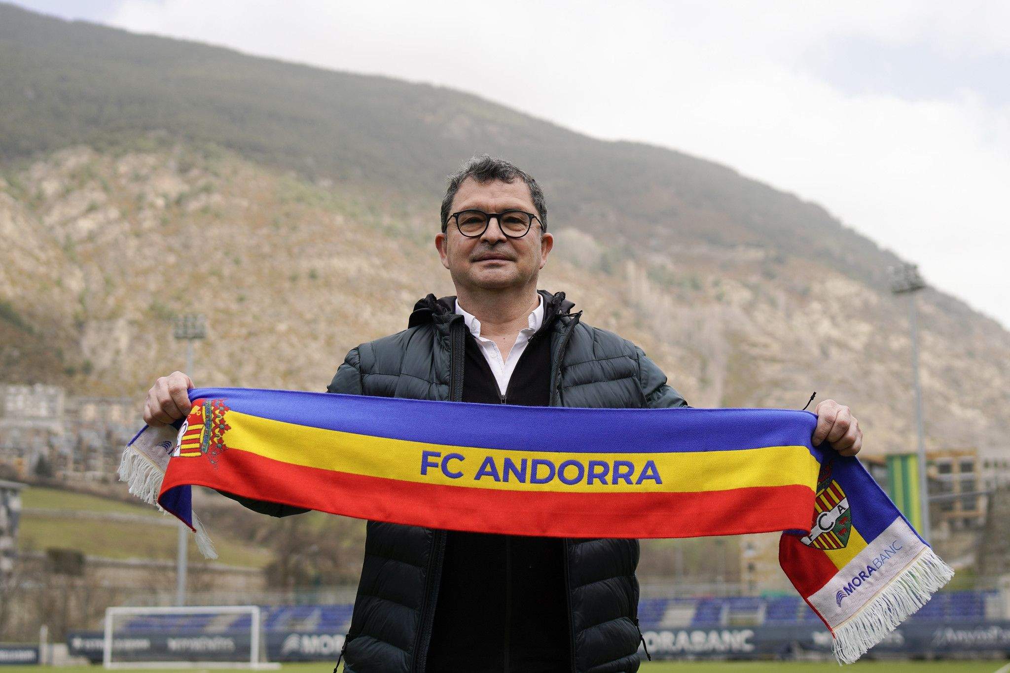 Ricard Pruna, amb la bufanda tricolor.