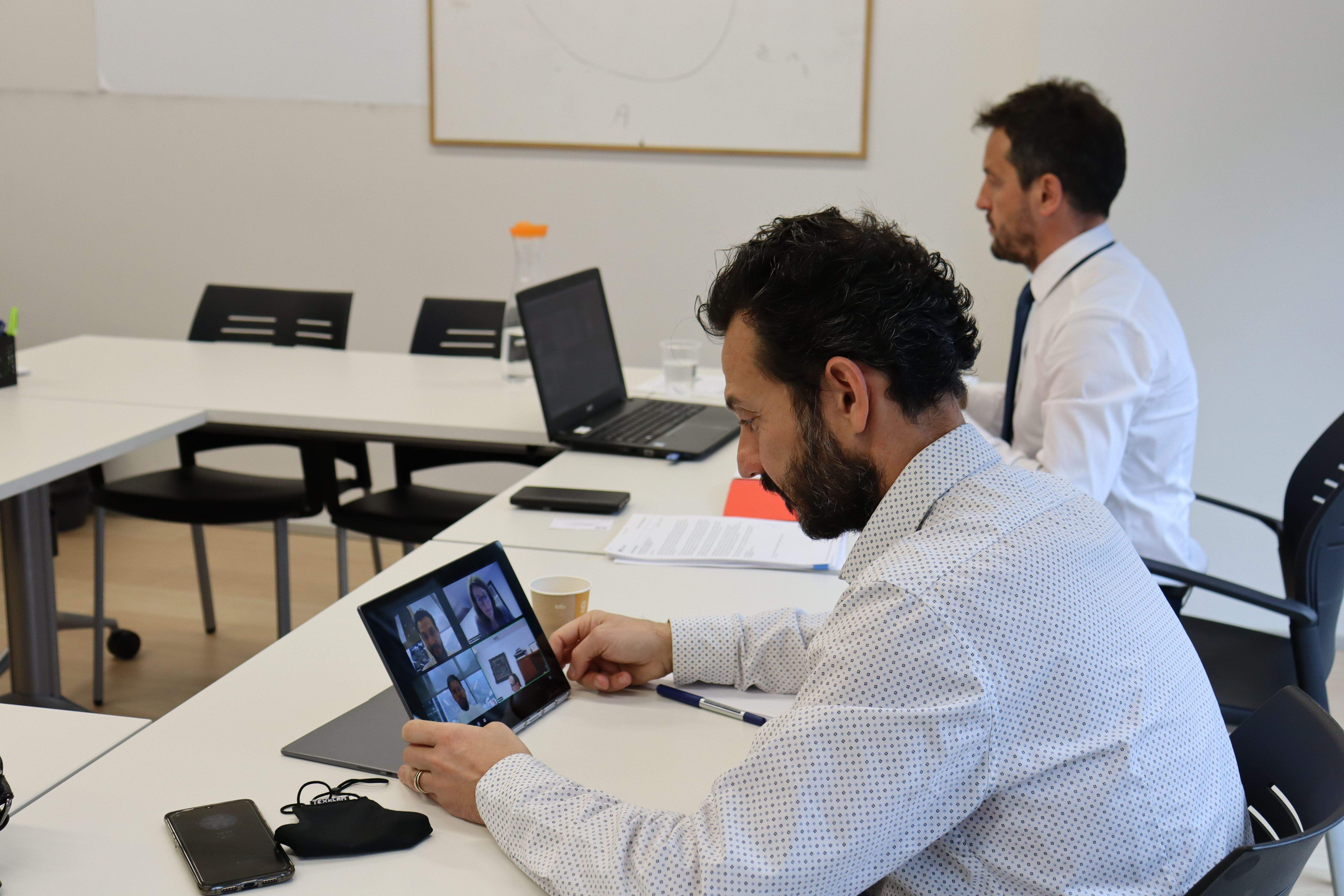 Alís i López durant la reunió telemàtica d'aquest divendres.