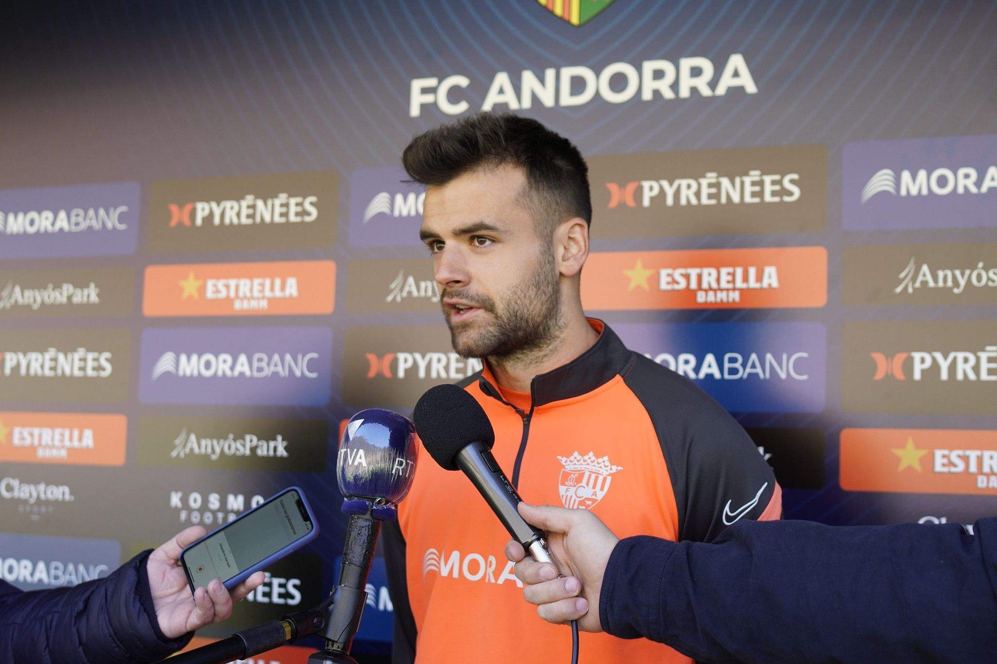 El capità de l'FC Andorra, Adri Vilanova.