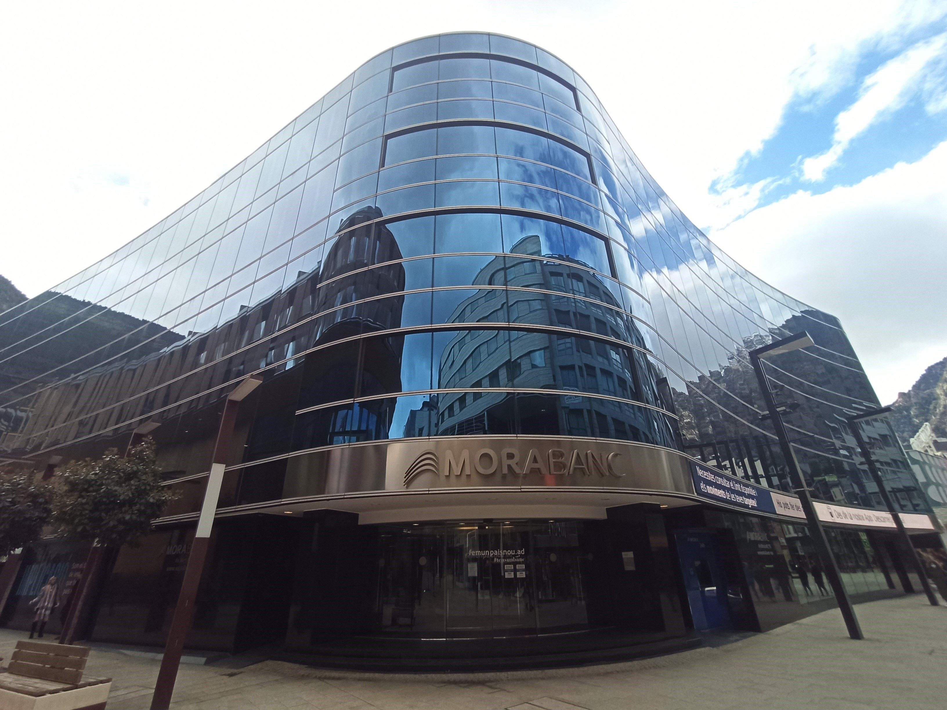 Una imatge de la seu central de MoraBanc, a l'avinguda Meritxell.