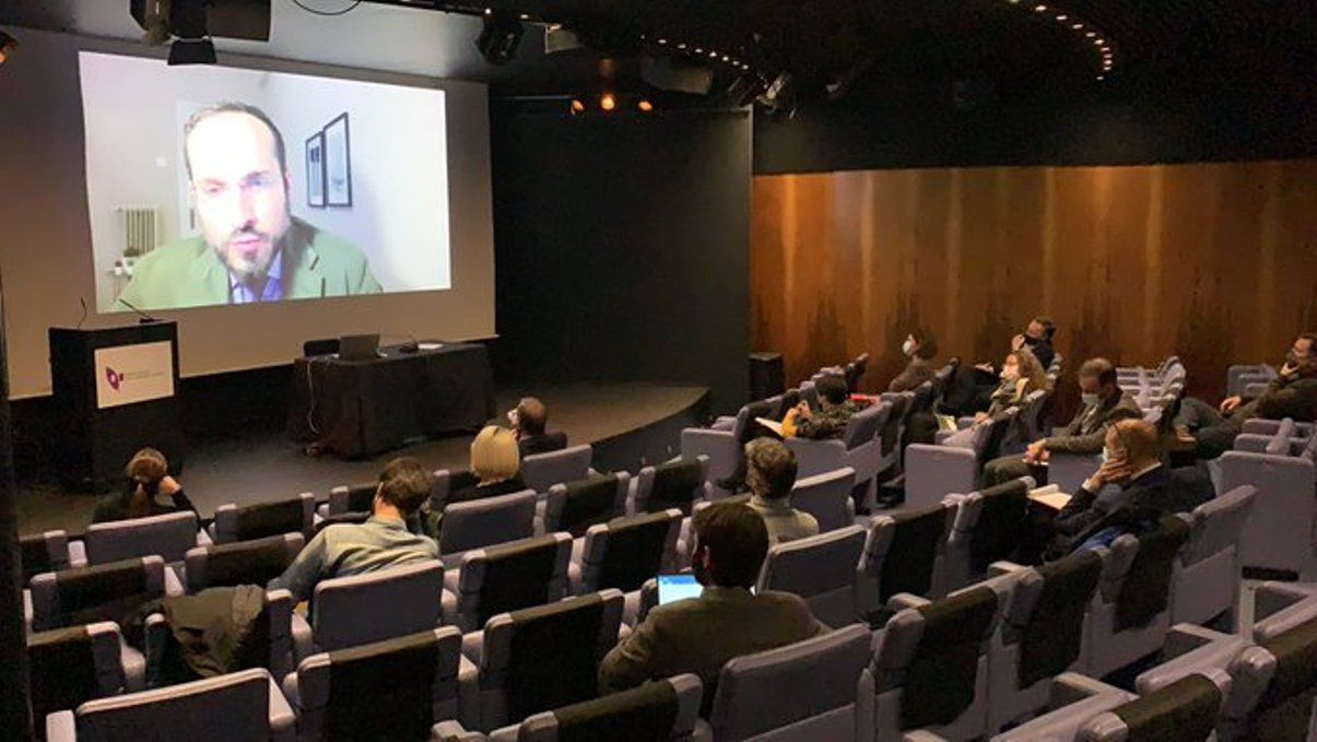 Emmanuel Comte durant la seva intervenció.