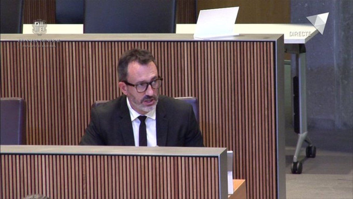 El ministre d'Afers Socials, Habitatge i Joventut, Víctor Filloy. El ministre d'Afers Socials, Habitatge i Joventut, Víctor Filloy.