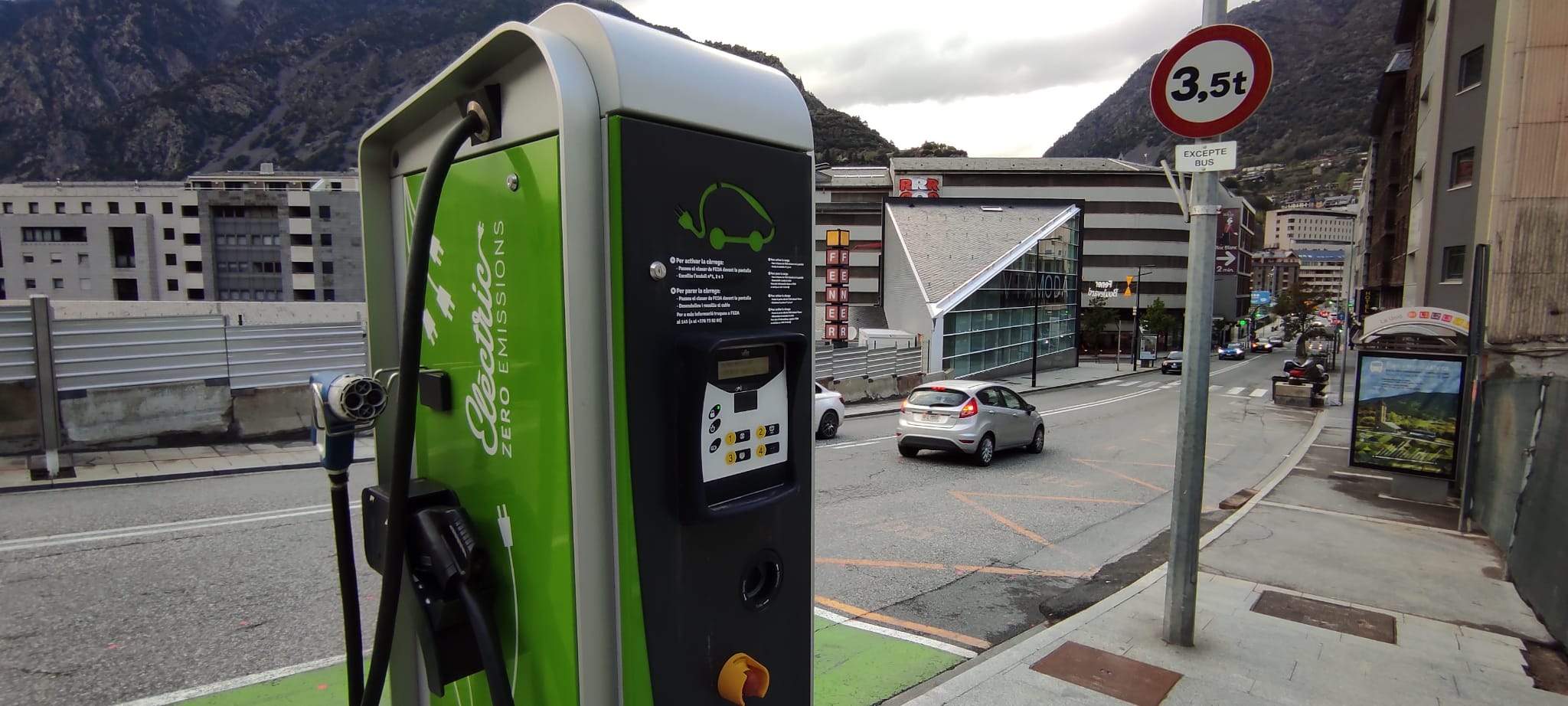 Un dels dispositius que no rutlla com caldria, en aquest cas al carrer de la Unió.