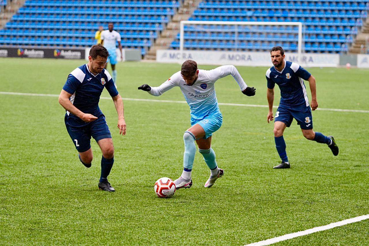 Un moment del duel entre colomencs i escaldencs.